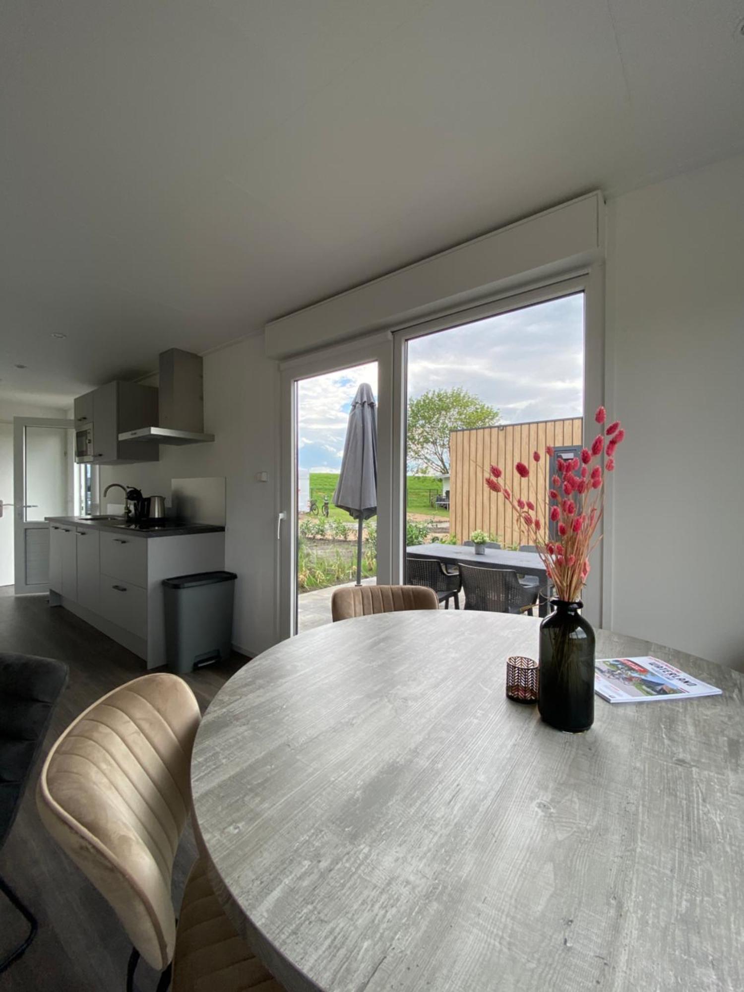 Vakantiepark Lemmer Exterior photo