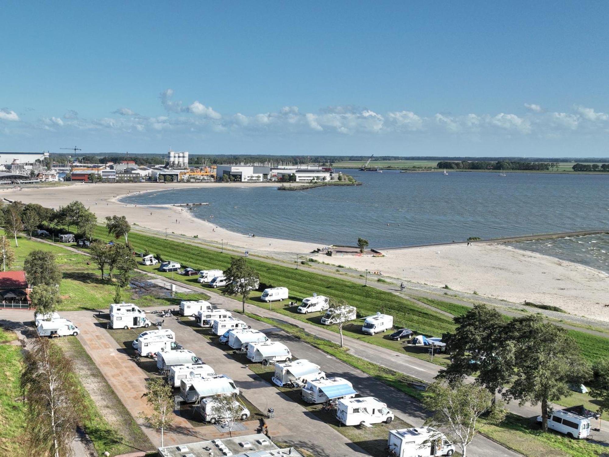 Vakantiepark Lemmer Exterior photo